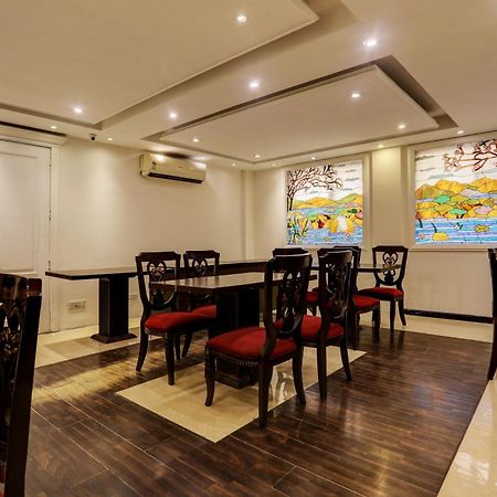 Townhouse The Royce New Friends Colony Hotel New Delhi Buitenkant foto